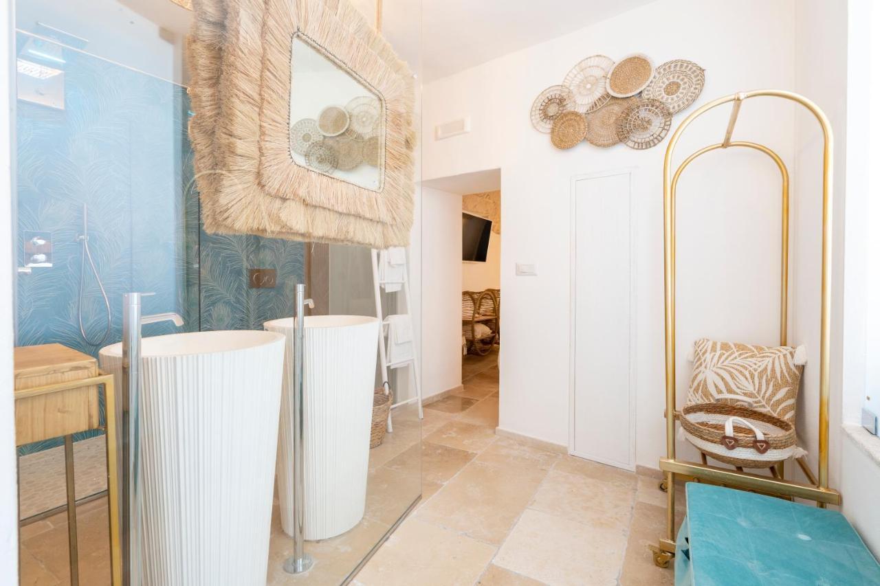 Apulia Charming Suites - Casa Lonfo Suite Sole Монополі Екстер'єр фото