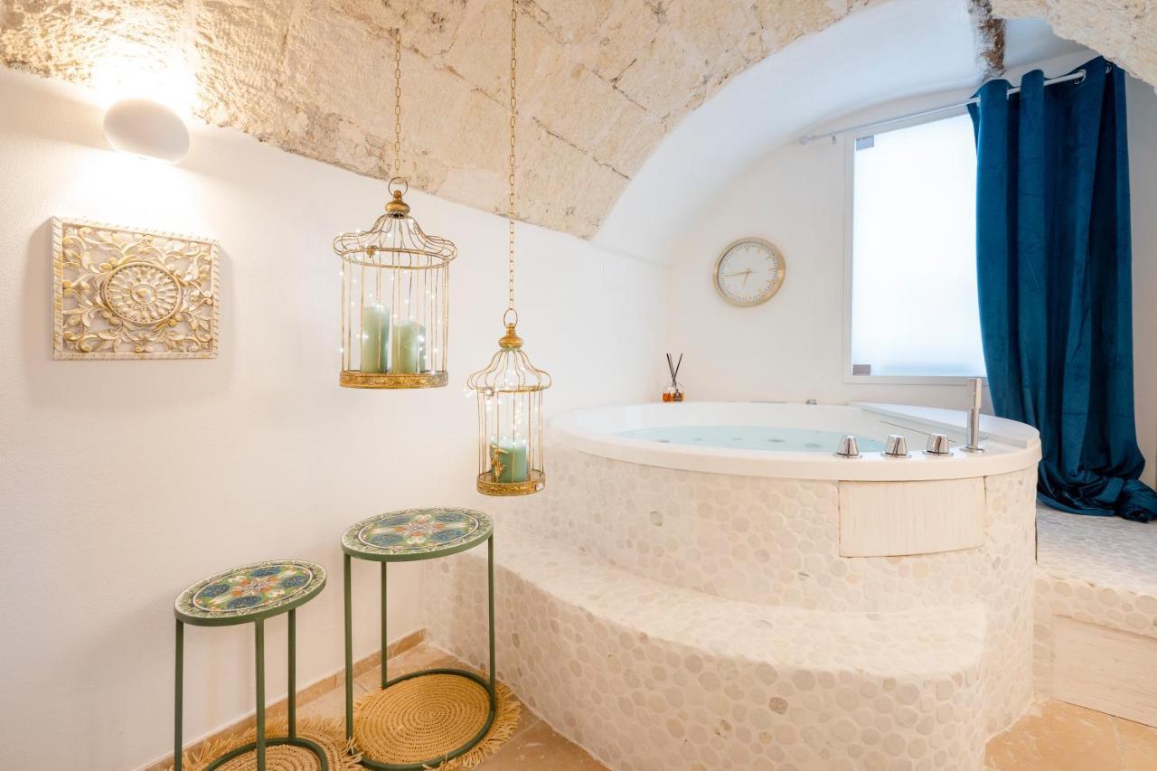 Apulia Charming Suites - Casa Lonfo Suite Sole Монополі Екстер'єр фото