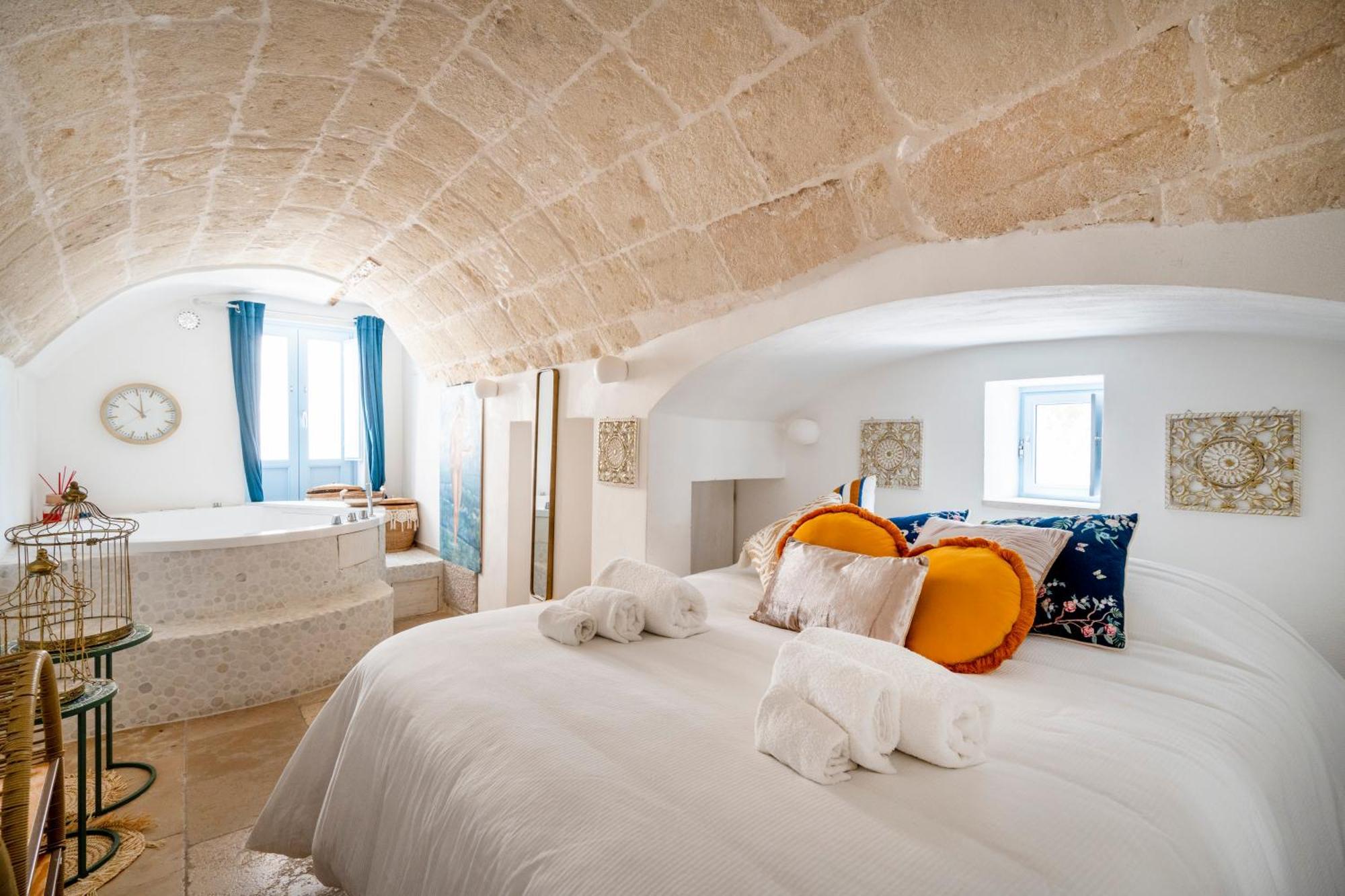 Apulia Charming Suites - Casa Lonfo Suite Sole Монополі Екстер'єр фото