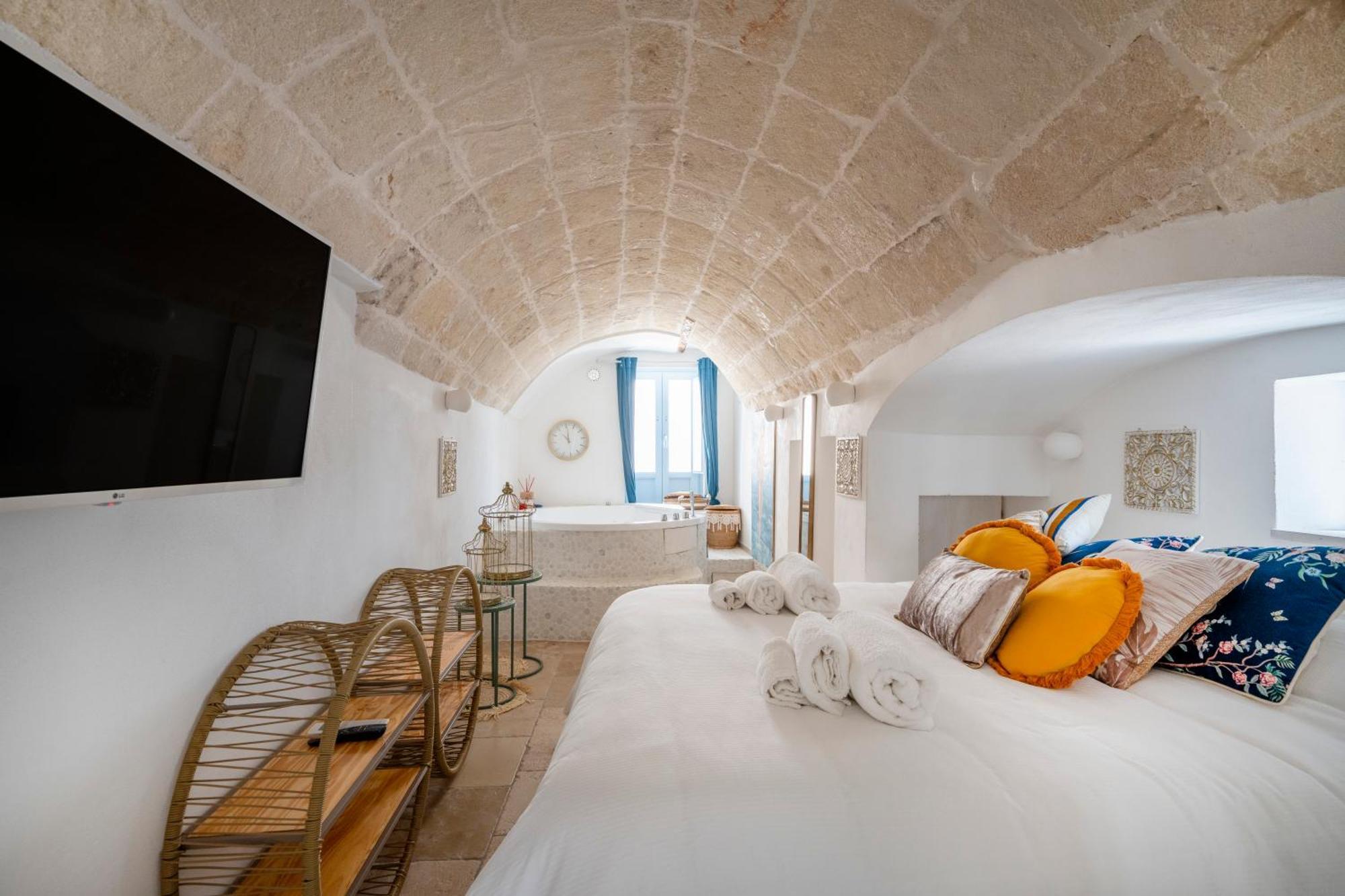Apulia Charming Suites - Casa Lonfo Suite Sole Монополі Екстер'єр фото